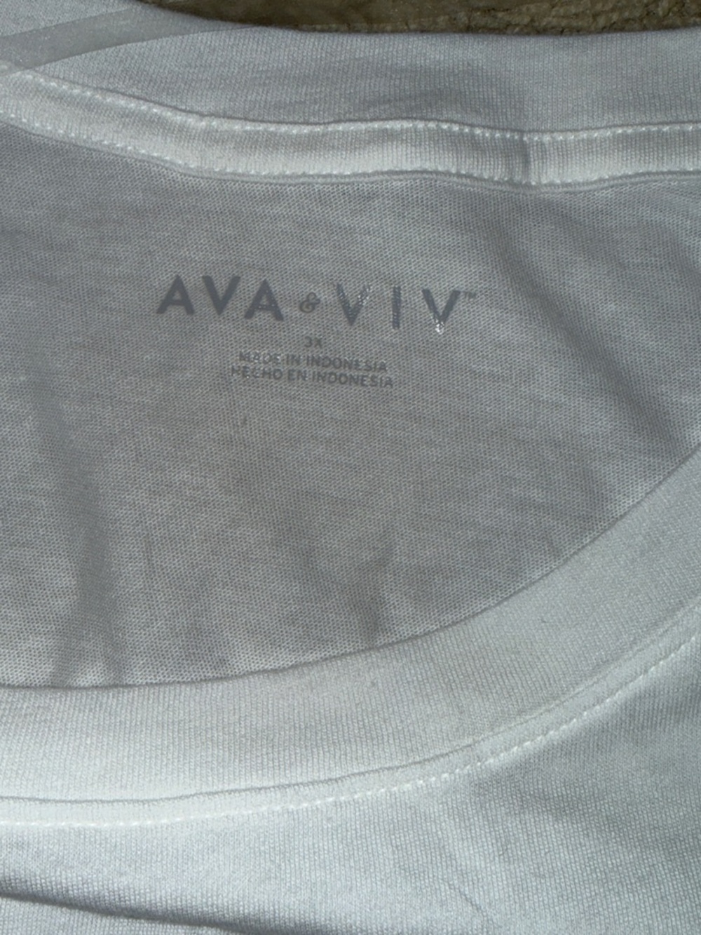 Ava & Viv Women’s White Short Sleeve Crew Tee - Picture 6 of 13